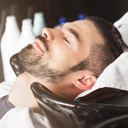 Prodotti professionali per la cura della barba e dei capelli